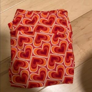 LuLaRoe Valentine’s Day Leggings- OS